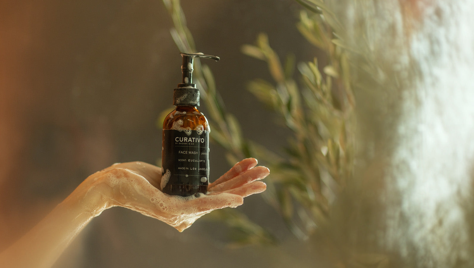 Italian inspired natural Facewash with notes of Eucalyptus